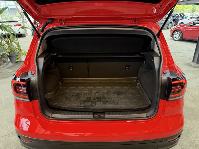 正21年 T-Cross 230 TSI Style Design 1.0L - ACC/Carplay/數位儀錶/盲點  第4張相片