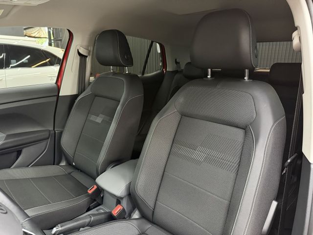 正21年 T-Cross 230 TSI Style Design 1.0L - ACC/Carplay/數位儀錶/盲點  第5張相片