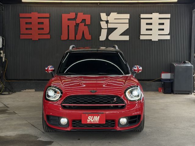 正19年 S版 2.0L - 正JCW鋁圈&排氣管&麂皮方向盤/HK音響/KW SC避震/免鑰匙摸門/無線Carplay  第2張相片