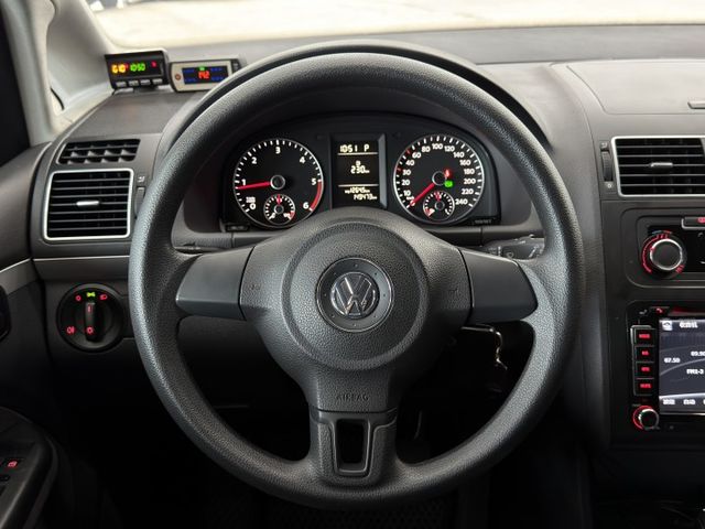 正12年 VW Touran TDI 1.6L - 柴油7人座/全車皮椅/胎壓偵測/測速雷達/後座出風口/前後行車記錄器  第9張相片