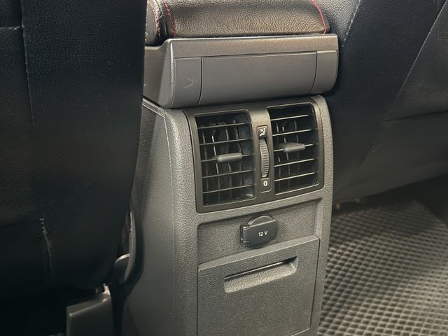 正12年 VW Touran TDI 1.6L - 柴油7人座/全車皮椅/胎壓偵測/測速雷達/後座出風口/前後行車記錄器  第14張相片