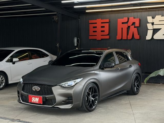 正16年 Q30 風尚版 1.6L - 消光灰膜/AP卡鉗/四出尾段/ACC/安卓機/環景影像/無線Carplay/電尾  第1張相片
