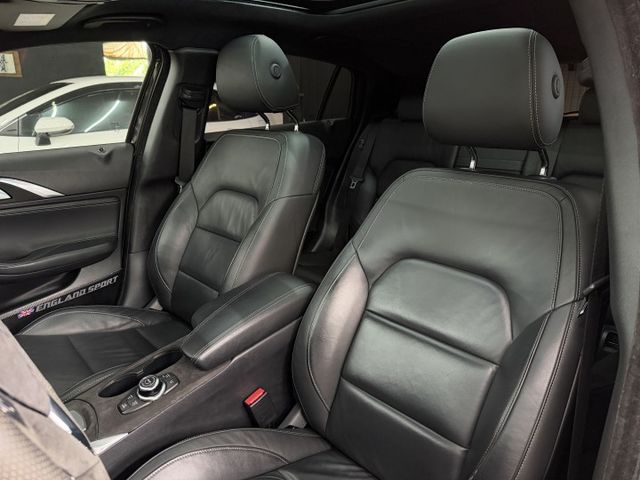 正16年 Q30 風尚版 1.6L - 消光灰膜/AP卡鉗/四出尾段/ACC/安卓機/環景影像/無線Carplay/電尾  第7張相片