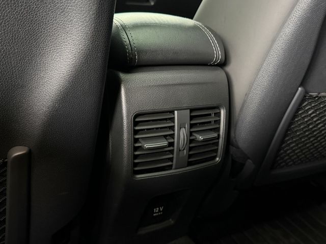 正16年 Q30 風尚版 1.6L - 消光灰膜/AP卡鉗/四出尾段/ACC/安卓機/環景影像/無線Carplay/電尾  第19張相片