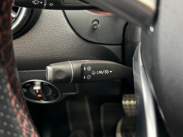 17/18年式 CLA250 2.0L - 專用安卓機/免鑰匙啟動/大天窗/記憶電動椅/定速巡航/雙區恆溫/後座出風口  第11張相片