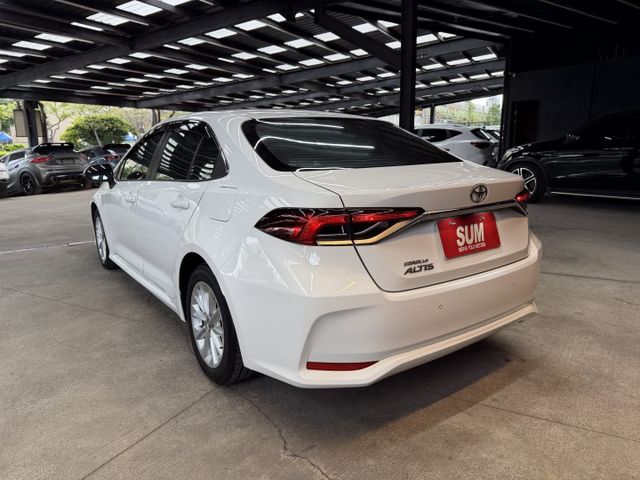 正20年 Altis 汽油尊爵版 1.8L - ACC/車偏/Garmin車機/Carplay/盲點/抬顯/免鑰匙摸門  第3張相片
