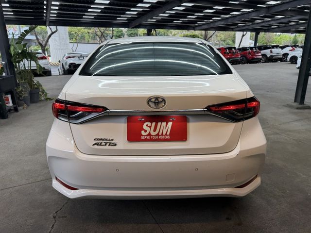 正20年 Altis 汽油尊爵版 1.8L - ACC/車偏/Garmin車機/Carplay/盲點/抬顯/免鑰匙摸門  第4張相片