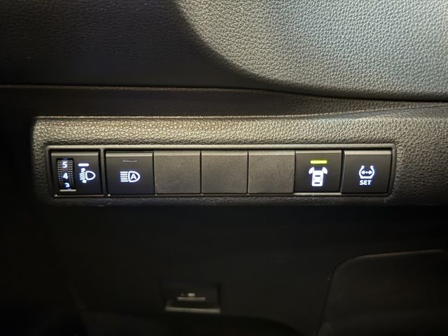 正20年 Altis 汽油尊爵版 1.8L - ACC/車偏/Garmin車機/Carplay/盲點/抬顯/免鑰匙摸門  第12張相片