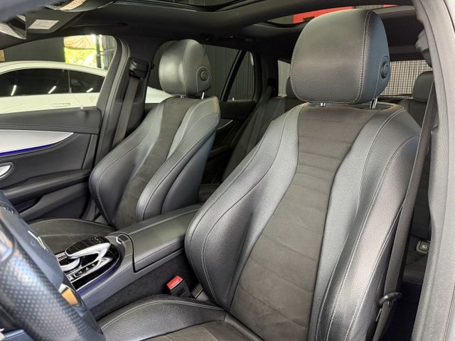 正17年 E200 Estate Avantagarde 2.0L - 免鑰匙摸門/全景天窗/電熱椅/導航/定速/電尾門  第7張相片