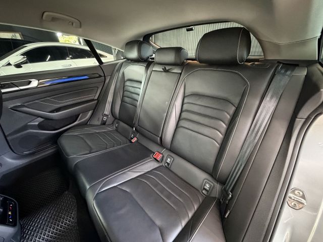 22/23年式 Arteon Fastback Elegance Premium 2.0L - 跟車/環景/電尾/電動椅  第8張相片