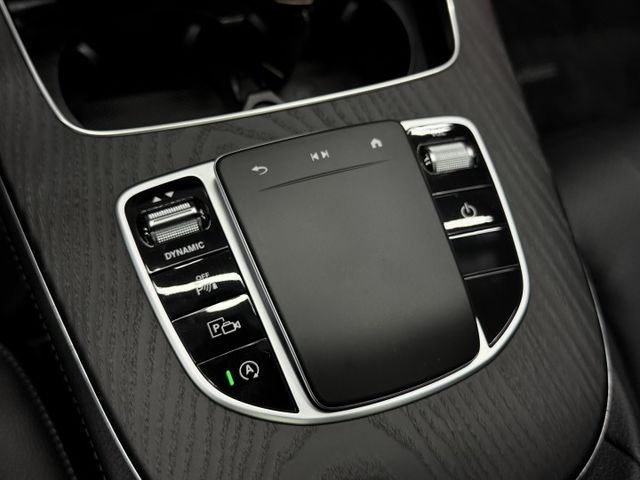 21/22年式 W213 總代理 E200 Luxury 2.0L - 23P/柏林/環景/天窗/摸門/氣氛燈/記憶座椅  第12張相片