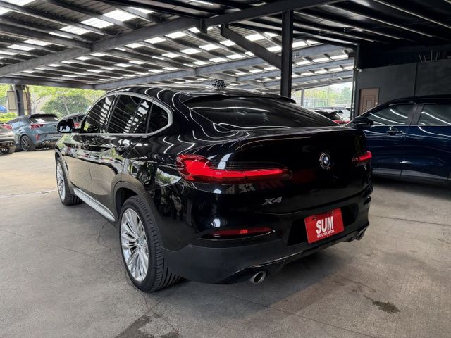 正20年 G02 總代理 X4 XDrive20i 2.0L - 5AU駕駛輔助/環景影像/免鑰匙摸門/盲點/電動尾門  第3張相片