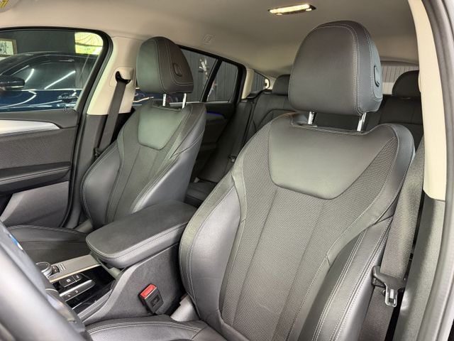 正20年 G02 總代理 X4 XDrive20i 2.0L - 5AU駕駛輔助/環景影像/免鑰匙摸門/盲點/電動尾門  第7張相片