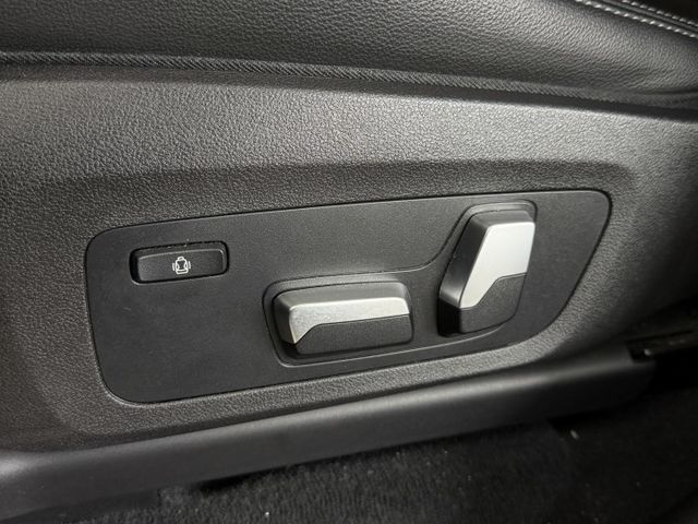 正20年 G02 總代理 X4 XDrive20i 2.0L - 5AU駕駛輔助/環景影像/免鑰匙摸門/盲點/電動尾門  第9張相片