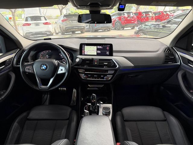 正20年 G02 總代理 X4 XDrive20i 2.0L - 5AU駕駛輔助/環景影像/免鑰匙摸門/盲點/電動尾門  第10張相片