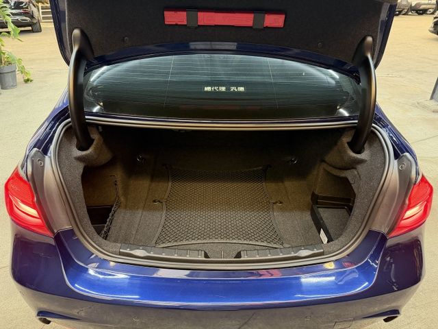 16/17年式 總代理 F30 318i 1.5L - 免鑰匙啟動/摸門解鎖/定速巡航/車道偏移/記憶電動椅/改裝鋁圈/  第5張相片