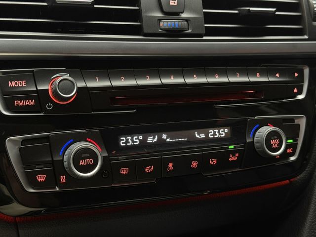 16/17年式 總代理 F30 318i 1.5L - 免鑰匙啟動/摸門解鎖/定速巡航/車道偏移/記憶電動椅/改裝鋁圈/  第15張相片