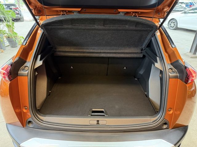 21/22年式 總代理 2008 GT Pack 1.2L - 跟車系統/3D儀錶/全景天窗/環景/盲點/免鑰匙摸門  第5張相片