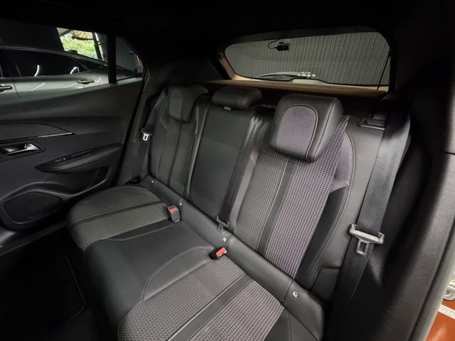 21/22年式 總代理 2008 GT Pack 1.2L - 跟車系統/3D儀錶/全景天窗/環景/盲點/免鑰匙摸門  第7張相片