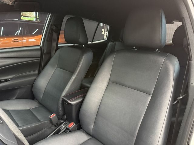 正23年 Yaris 影音經典版 1.5L - 原廠皮椅/Garmin導航車機/Carplay/行車記錄器/僅跑一萬  第6張相片