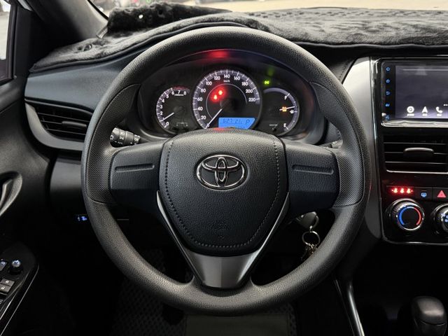 正23年 Yaris 影音經典版 1.5L - 原廠皮椅/Garmin導航車機/Carplay/行車記錄器/僅跑一萬  第10張相片