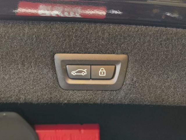 正18年 730i Luxury 2.0T - 5AT/360環景/四區恆溫/電動天窗/LED頭尾燈/14向通風電熱椅  第6張相片