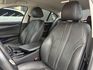 17/18年式 大改款 G30 520i Luxury 2.0L - 免鑰匙啟動/摸門解鎖/電尾門/盲點/定速/無線充電  第6張縮圖