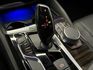17/18年式 大改款 G30 520i Luxury 2.0L - 免鑰匙啟動/摸門解鎖/電尾門/盲點/定速/無線充電  第13張縮圖