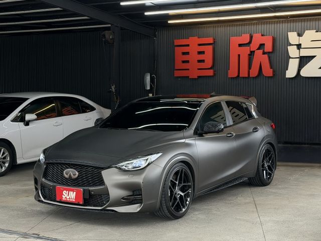 正16年 Q30 風尚版 1.6L - 消光灰膜/AP卡鉗/四出尾段/ACC/安卓機/環景影像/無線Carplay/電尾  第1張相片