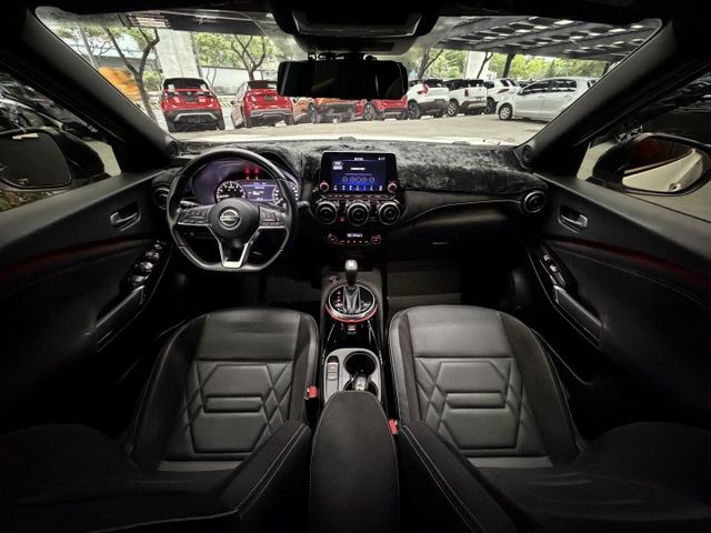 正21年 駕趣享樂版 1.0L - 跟車/車偏/BOSE/環景影像/抬頭顯示/盲點/電子手煞車/免鑰匙摸門/電子後視鏡  第8張相片