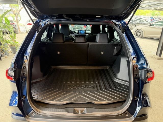 23/24年式 Yaris Cross 酷動版 1.5L - 主動式跟車/車道偏移/Carplay/電子手煞/後座出風口  第5張相片