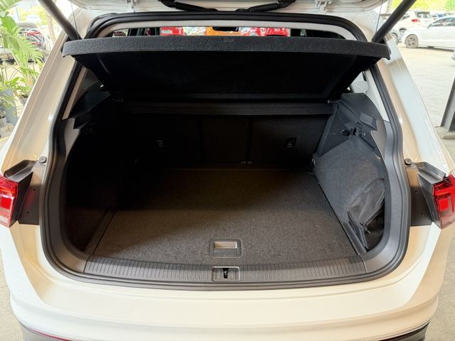 正21年 Tiguan 280 TSI Elegance 1.5L - 跟車/環景影像/盲點/電尾門/無線Carpay  第5張相片