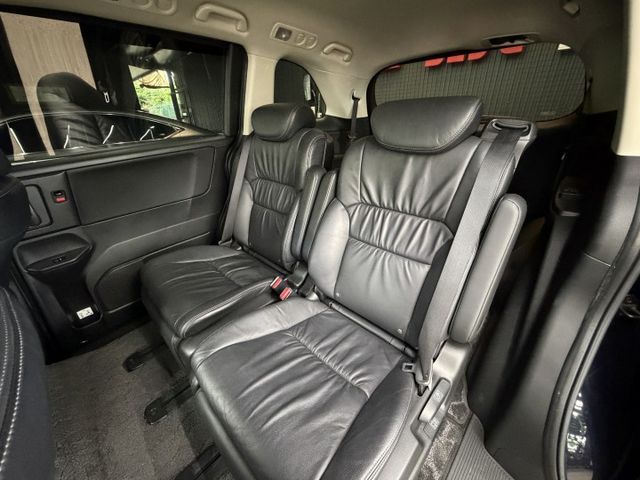 正17年 Odyssey Elite版 2.4L - 電動側滑門/定速巡航/免鑰匙啟動/摸門解鎖/後座獨立出風/電動座椅  第7張相片