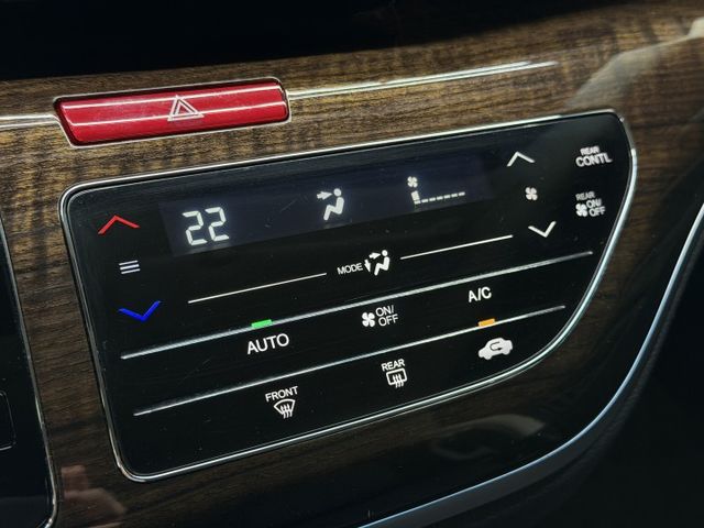 正17年 Odyssey Elite版 2.4L - 電動側滑門/定速巡航/免鑰匙啟動/摸門解鎖/後座獨立出風/電動座椅  第14張相片