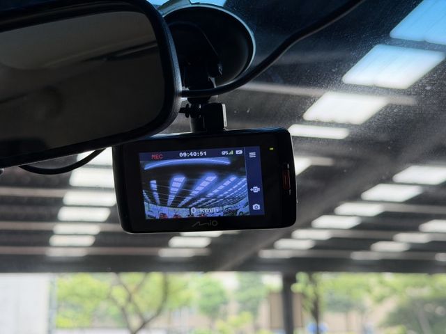 正17年 Odyssey Elite版 2.4L - 電動側滑門/定速巡航/免鑰匙啟動/摸門解鎖/後座獨立出風/電動座椅  第16張相片