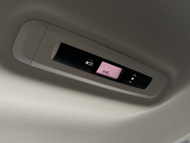 正17年 Odyssey Elite版 2.4L - 電動側滑門/定速巡航/免鑰匙啟動/摸門解鎖/後座獨立出風/電動座椅  第17張相片