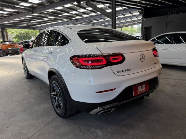 19/20年式 GLC300 Coupe 4Matic AMG 2.0L - 跟車/環景/盲點/摸門/記憶座椅/電動尾門  第3張相片