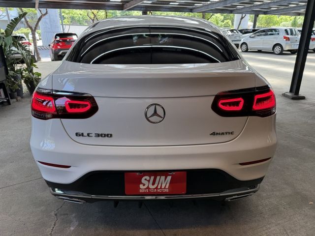 19/20年式 GLC300 Coupe 4Matic AMG 2.0L - 跟車/環景/盲點/摸門/記憶座椅/電動尾門  第4張相片