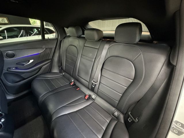 19/20年式 GLC300 Coupe 4Matic AMG 2.0L - 跟車/環景/盲點/摸門/記憶座椅/電動尾門  第8張相片