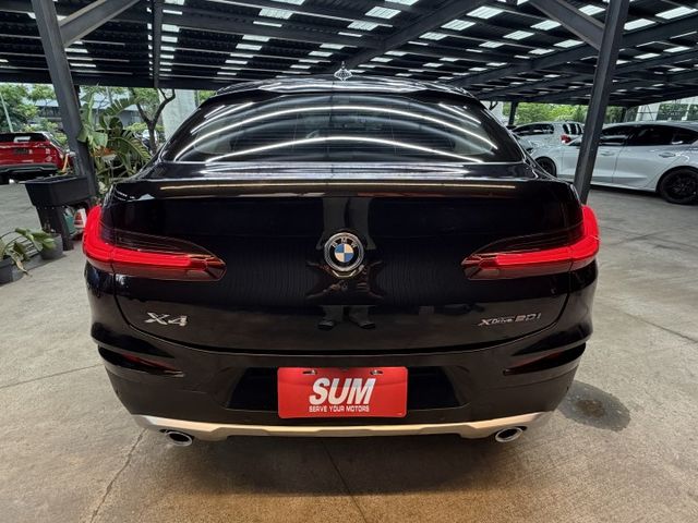 19/20年式 X4 xDrive20i 2.0L - 跟車/車偏/環景/盲點/免鑰匙摸門/LED頭尾燈/電尾門/氣氛燈  第4張相片