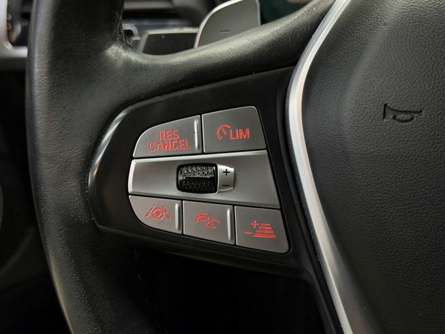 19/20年式 X4 xDrive20i 2.0L - 跟車/車偏/環景/盲點/免鑰匙摸門/LED頭尾燈/電尾門/氣氛燈  第12張相片