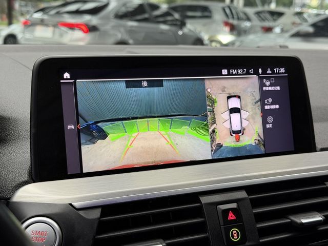 19/20年式 X4 xDrive20i 2.0L - 跟車/車偏/環景/盲點/免鑰匙摸門/LED頭尾燈/電尾門/氣氛燈  第15張相片