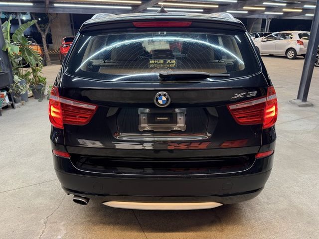 正12年 X3 xDrive20d 2.0L - 免鑰匙摸門/全景天窗/記憶電動椅/HID頭燈/定速/雙區恆溫  第4張相片
