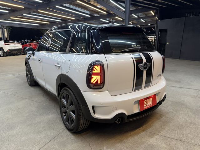 正12年 Countryman Cooper S 1.6L - 定速巡航/換檔撥片/HID頭燈/英國旗尾燈/恆溫空調  第3張相片