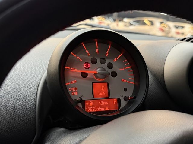 正12年 Countryman Cooper S 1.6L - 定速巡航/換檔撥片/HID頭燈/英國旗尾燈/恆溫空調  第10張相片