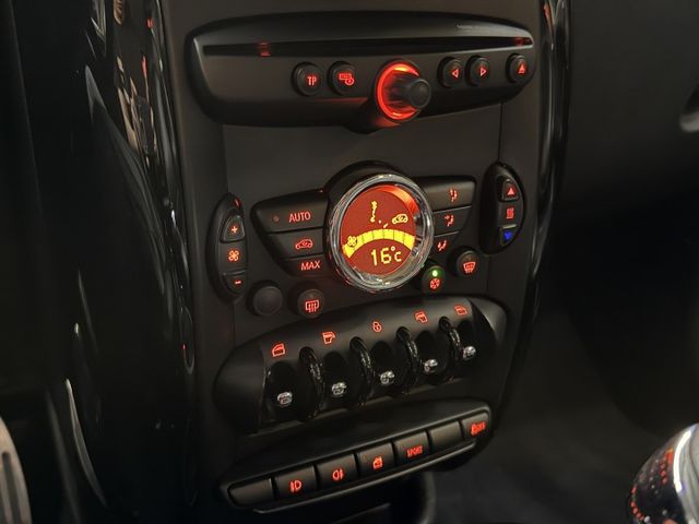正12年 Countryman Cooper S 1.6L - 定速巡航/換檔撥片/HID頭燈/英國旗尾燈/恆溫空調  第11張相片