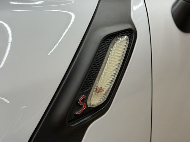 正12年 Countryman Cooper S 1.6L - 定速巡航/換檔撥片/HID頭燈/英國旗尾燈/恆溫空調  第13張相片