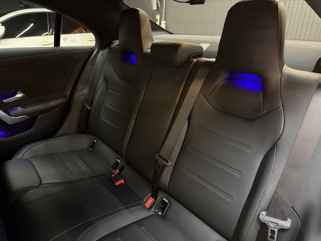 正20年 CLA200 1.3L - 雙螢幕數位儀錶/跟車/車道偏移/Carplay/電動記憶座椅/盲點偵測/環艙氣氛燈  第7張相片