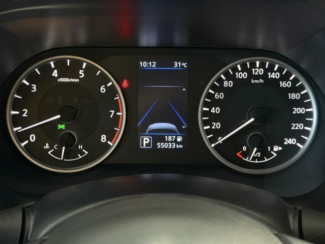 正22年 Sentra 尊爵智駕版 1.6L - 跟車/車道偏移/環景影像/免鑰匙啟動/摸門解鎖/LED頭尾燈/後座出風  第12張相片