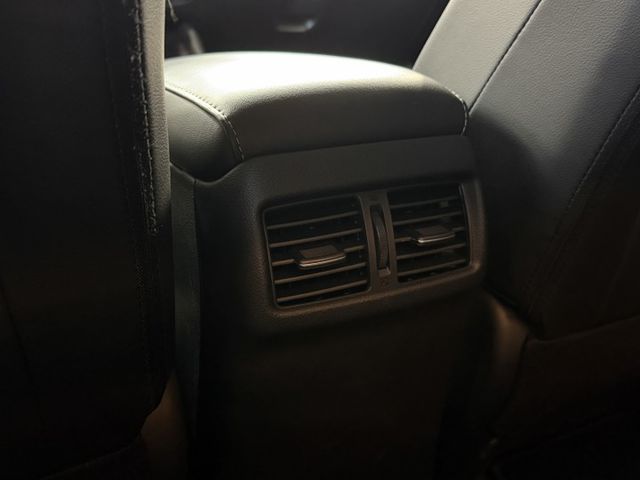 正22年 Sentra 尊爵智駕版 1.6L - 跟車/車道偏移/環景影像/免鑰匙啟動/摸門解鎖/LED頭尾燈/後座出風  第16張相片